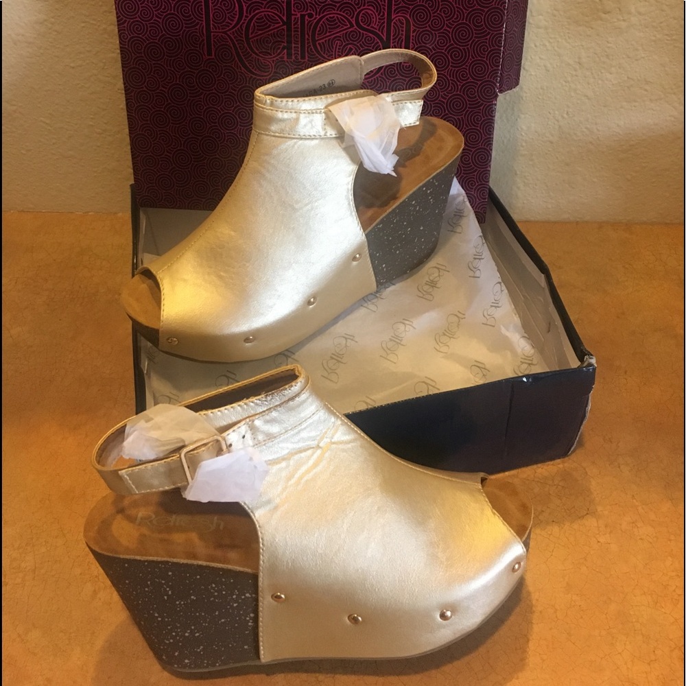 NWT Gold Shoes